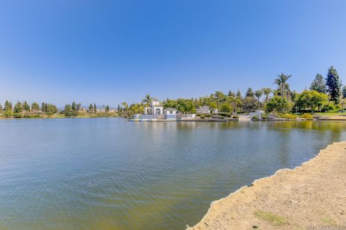 2019 Lakeridge Cir, Chula Vista CA  91913-2340 exterior