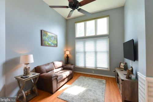180 Billows Dr, Mount Royal, NJ 08061-1064