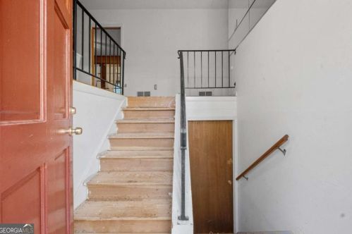 5348 Denny Dr, Atlanta, GA 30349-5209