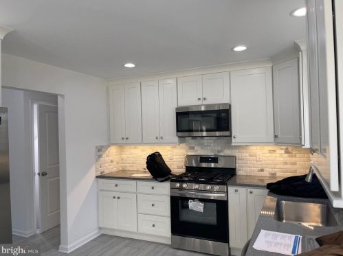 131 Clearview Ave, Trenton NJ  08619-1217 exterior