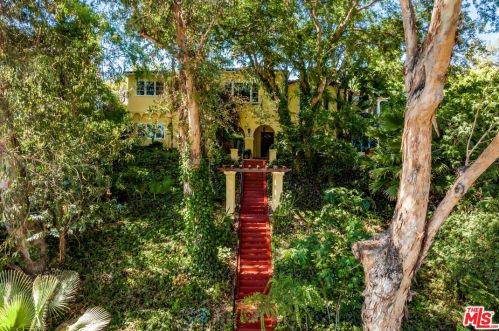 1437 Mountain St, Glendale CA  91207-1259 exterior