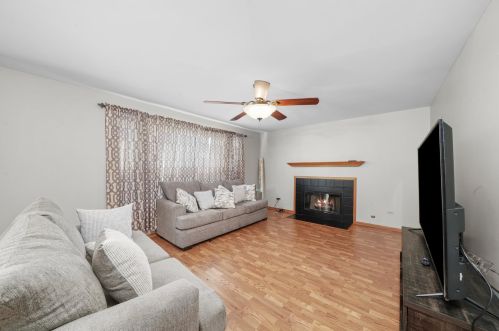 16453 Timberview Dr, Plainfield IL  60586-9657 exterior