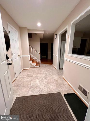 12780 Captains Cv, Woodbridge VA  22192-2608 exterior