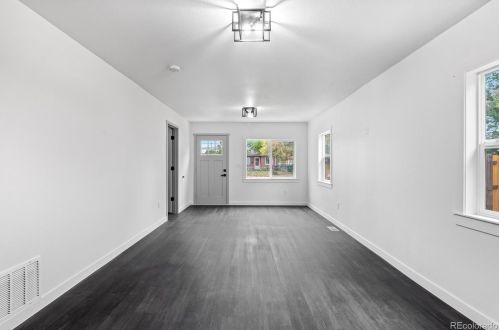 4381 Acoma St, Englewood CO  80110-5745 exterior