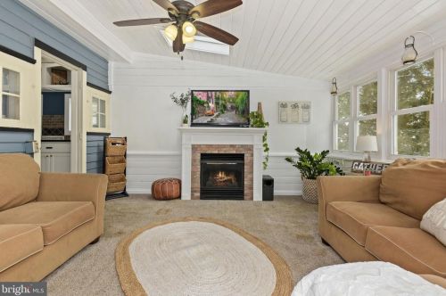 252 Hawthorne Ave, Haddonfield NJ 08033-1404 exterior