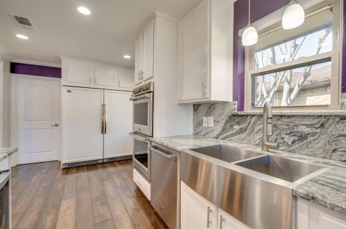 3817 Westminster Dr, Carrollton TX 75007-2465 exterior