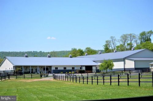 13740 Picnic Woods Rd, Lovettsville, VA 20180-2967