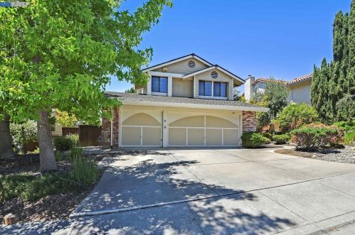 5900 Charter Oaks Dr, Hayward CA  94552-1678 exterior