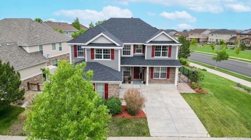 7232 Oak Hill Cir, Aurora, CO 80016-2430