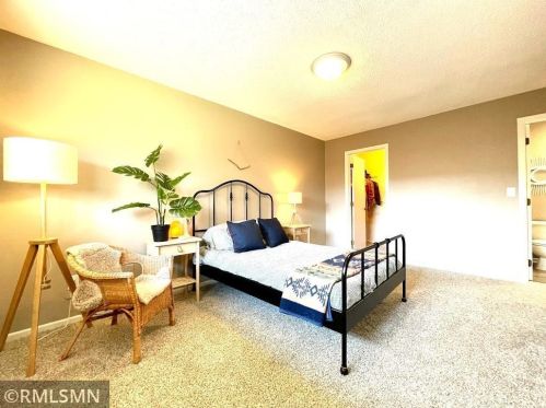 1265 Bridle Path Ct, Saint Paul MN  55110-2230 exterior