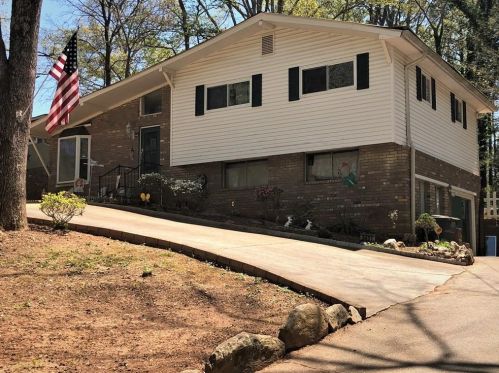 6451 Courtney Dr, Winston GA  30187-1621 exterior