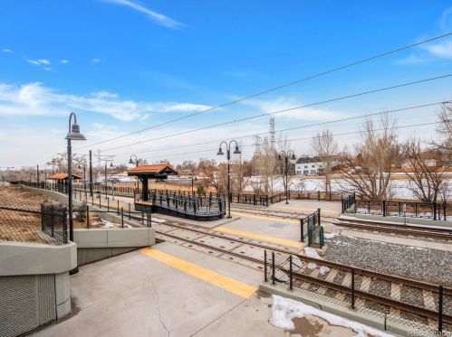 1440 Knox Ct, Denver CO  80204-1648 exterior