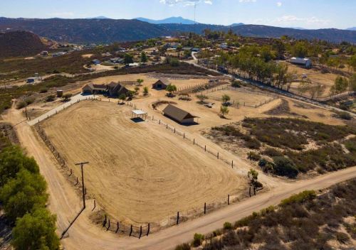 20939 Windle View Rd, Ramona, CA 92065-5553