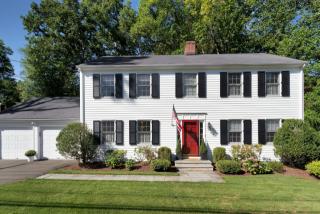 121 Leroy Ave, Tokeneke, CT 06820-3413