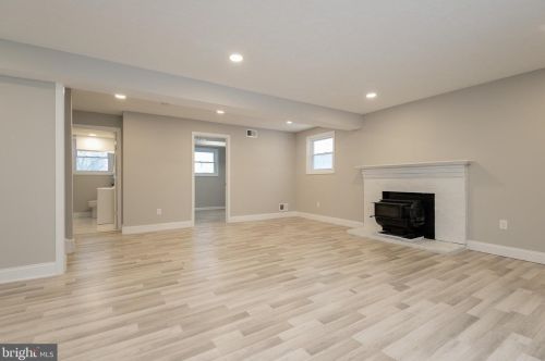 1411 Leister Dr, Silver Spring MD 20904-1548 exterior