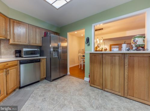 2005 Doral Dr, Blenheim, NJ 08012-5426