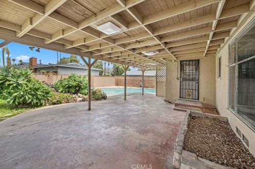 2653 Lullaby Ln, Anaheim CA  92804-5129 exterior