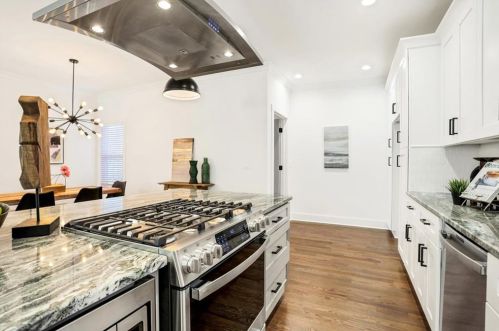 323 Eleanor St, Atlanta GA  30317-2306 exterior