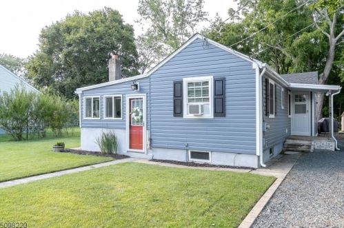 43 1st Ave, Dover, NJ 07803-2301