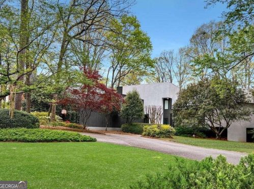 13 Heards Overlook Ct, Atlanta GA  30328-4757 exterior