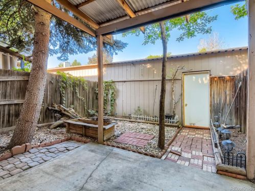 2294 Oakland Way, Aurora CO 80014-1108 exterior