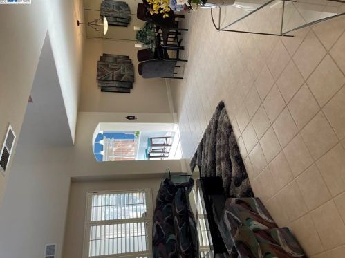 1453 Calle De Las Granvas, Livermore, CA 94551-2596