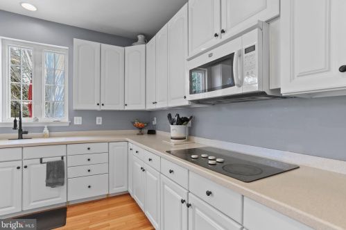 252 Prospect Hill Blvd, Charles Town WV  25414-5082 exterior