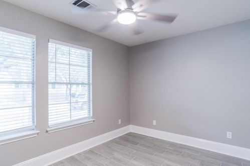 116 Teasley, Uhland TX  78640-4314 exterior