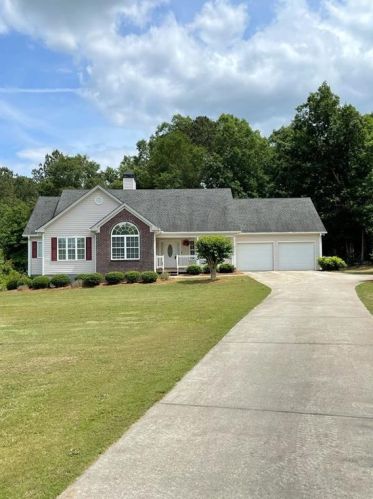 1805 Double Bridges Rd, Good Hope, GA 30641-2441