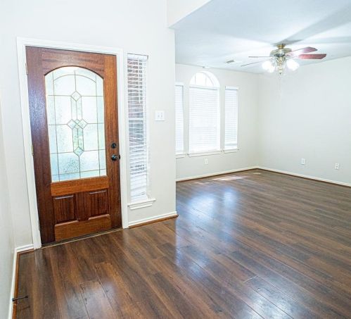 23 Merryweather Cir, Conroe TX  77384-5053 exterior