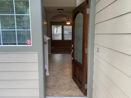 115 Cornflower Dr, Conroe TX  77384-5081 exterior