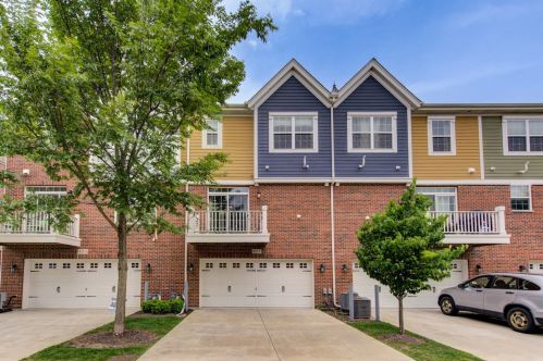 4115 Royal Mews Cir, Naperville IL  60564-7174 exterior