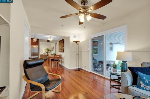 2378 Charlotte Ave, Concord CA  94518-2511 exterior