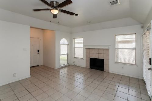 4769 Veronica Cir, Fort Worth, TX 76137-1847