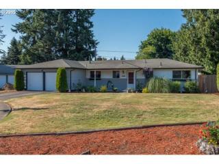 16003 Hawthorne St, Portland, OR 97233-3672