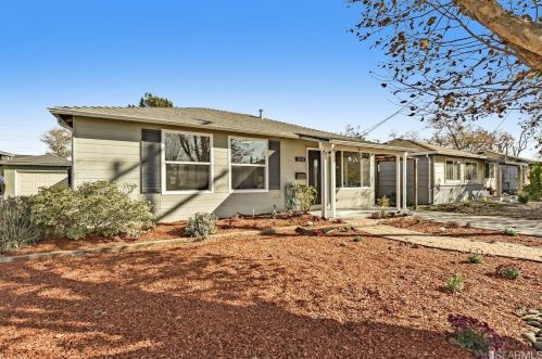 310 Cuardo Ave, Millbrae, CA 94030-2716