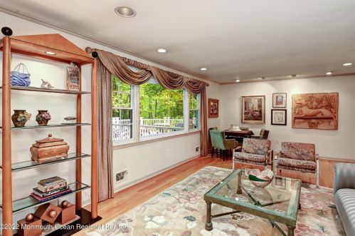 20 Fox Hill Rd, Middletown NJ 07748-2911 exterior