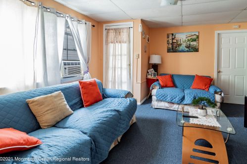 703 6 Ave, Tinton Falls NJ 07712-5348 exterior