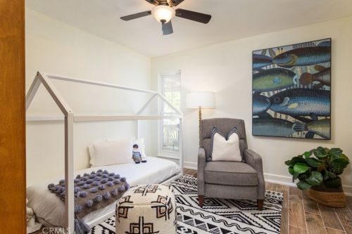 5042 Doanoke Ave, Irvine CA  92604-2407 exterior