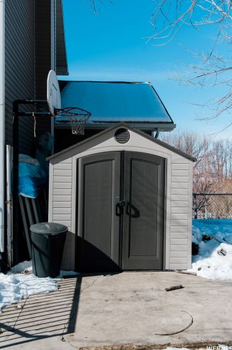 1080 Grandview Dr, Providence UT 84332-9317 exterior