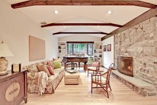 11 Sassafras Pl, Gillette, NJ 07933-1011