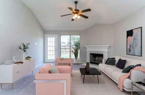 9964 Long Rifle Dr, Fort Worth, TX 76108-4170