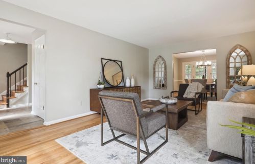 1221 Pinecrest Cir, Silver Spring MD 20910-1626 exterior