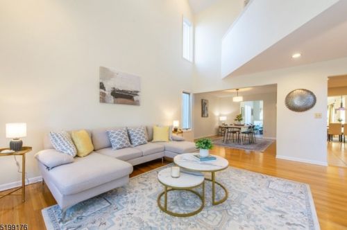 2 Brookview Cir, Dover NJ  07869-4636 exterior