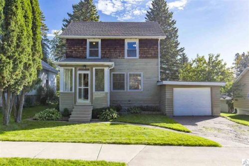 1530 8th Ave, Duluth MN  55805-1114 exterior