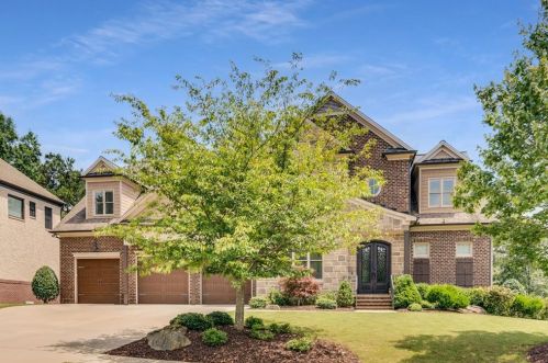 540 Settles Brook Ct, Suwanee, GA 30024-8813