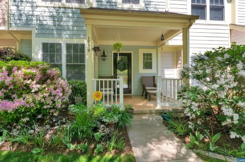 1954 Tudor Ct, Charlottesville, VA 22902-8738