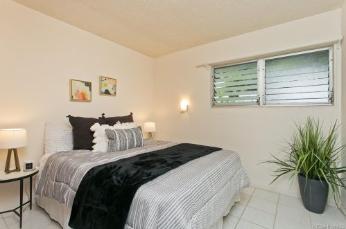 3317 Huelani Dr, Honolulu HI  96822-1276 exterior