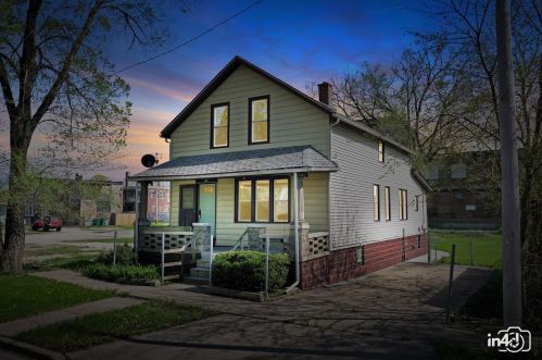 108 Webster St, Joliet, IL 60432-2805