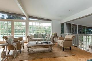 22510 Liberty Bell Rd, Calabasas, CA 91302-5716